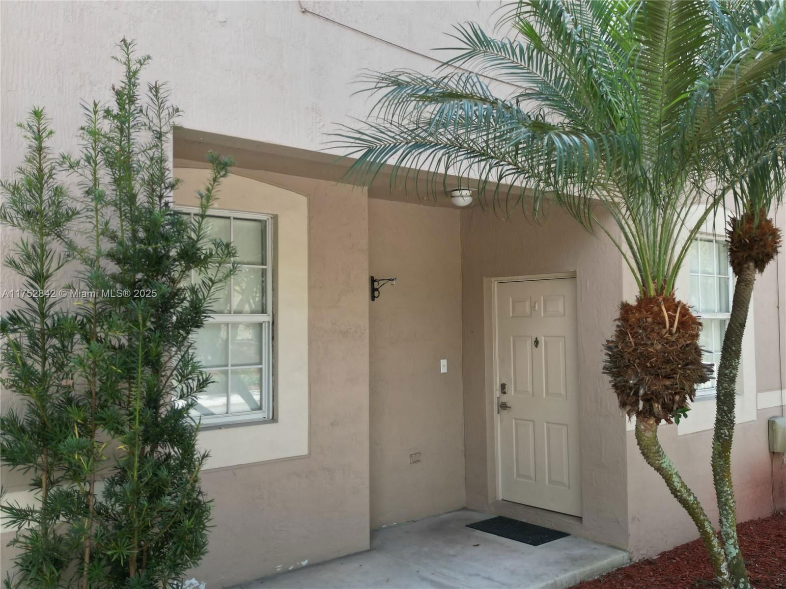 Real estate property located at 2045 Pompeii Ct #2045, Broward, Sectors 3 & 4 Boundary Pl, Weston, FL