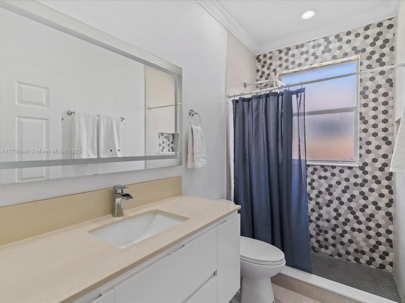 Real estate property located at 12832 23rd St, Broward, Pembroke Falls - Phase 1, Pembroke Pines, FL