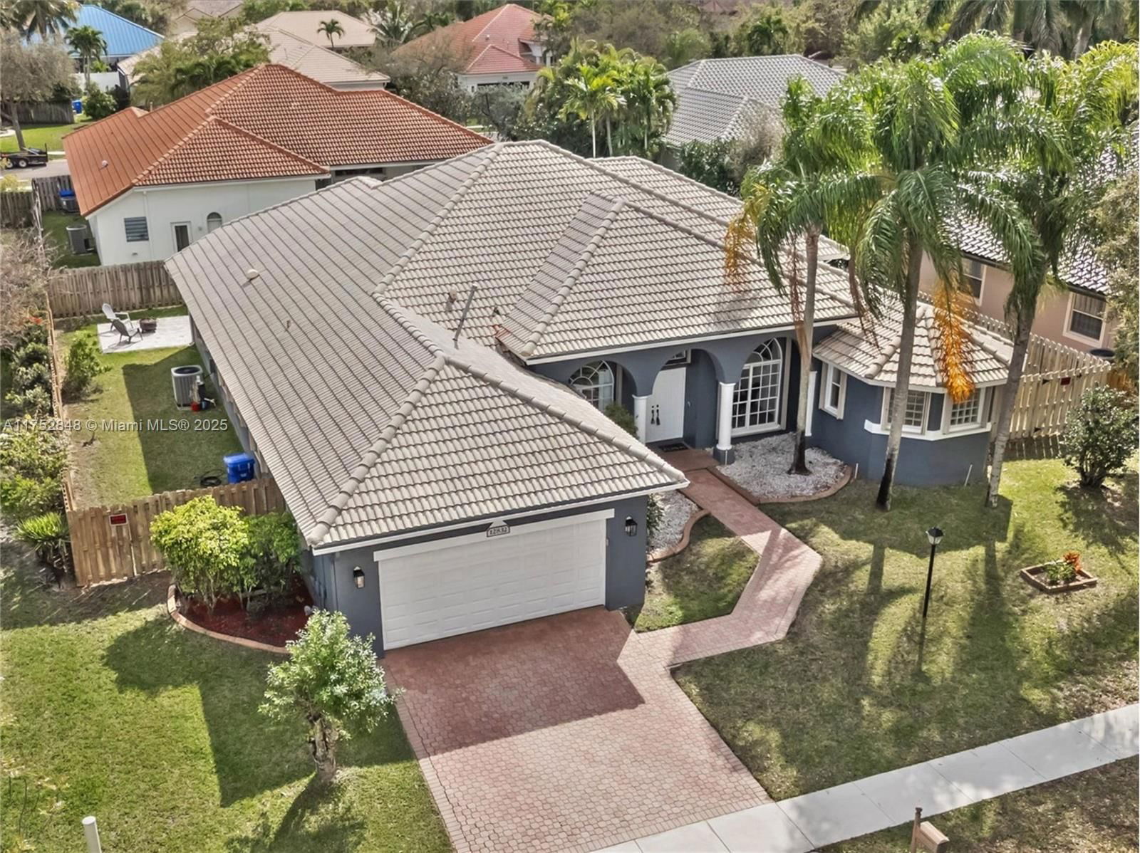 Real estate property located at 12832 23rd St, Broward, Pembroke Falls - Phase 1, Pembroke Pines, FL
