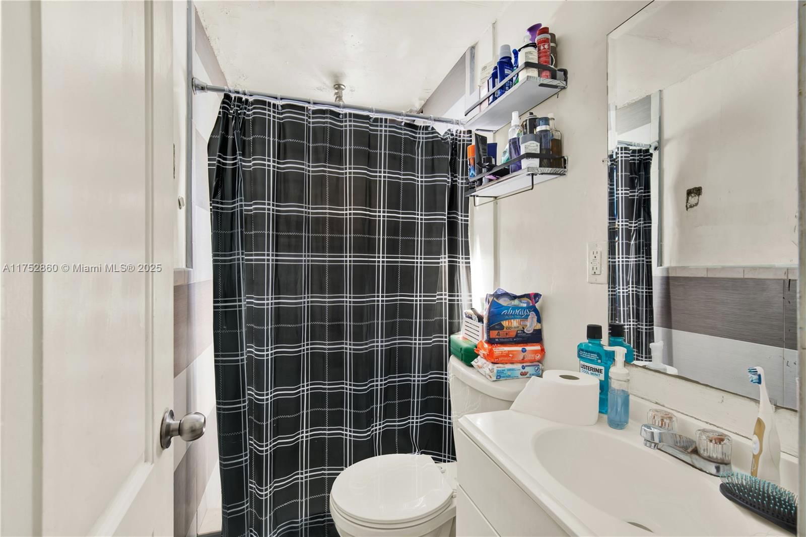 Real estate property located at 2400 82nd St, Miami-dade, Avocado Park, Miami, FL