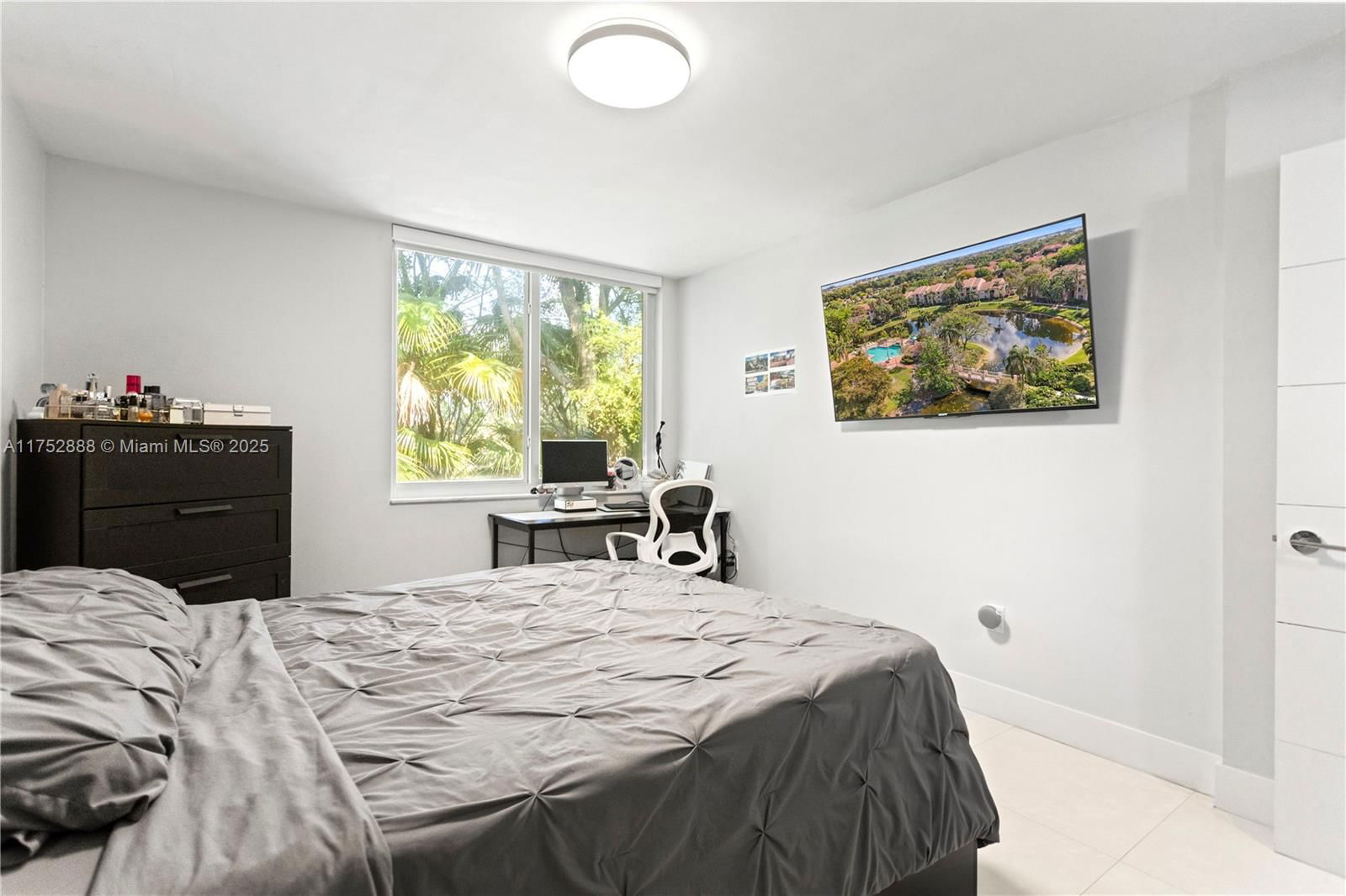 Real estate property located at 12106 Saint Andrews Pl #204, Broward, St Andrews Condo, Miramar, FL