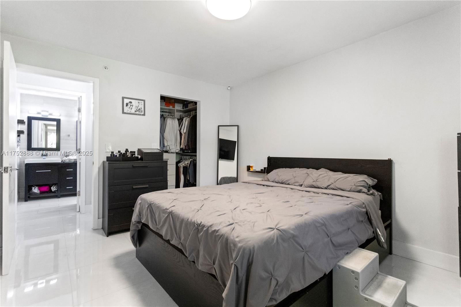 Real estate property located at 12106 Saint Andrews Pl #204, Broward, St Andrews Condo, Miramar, FL