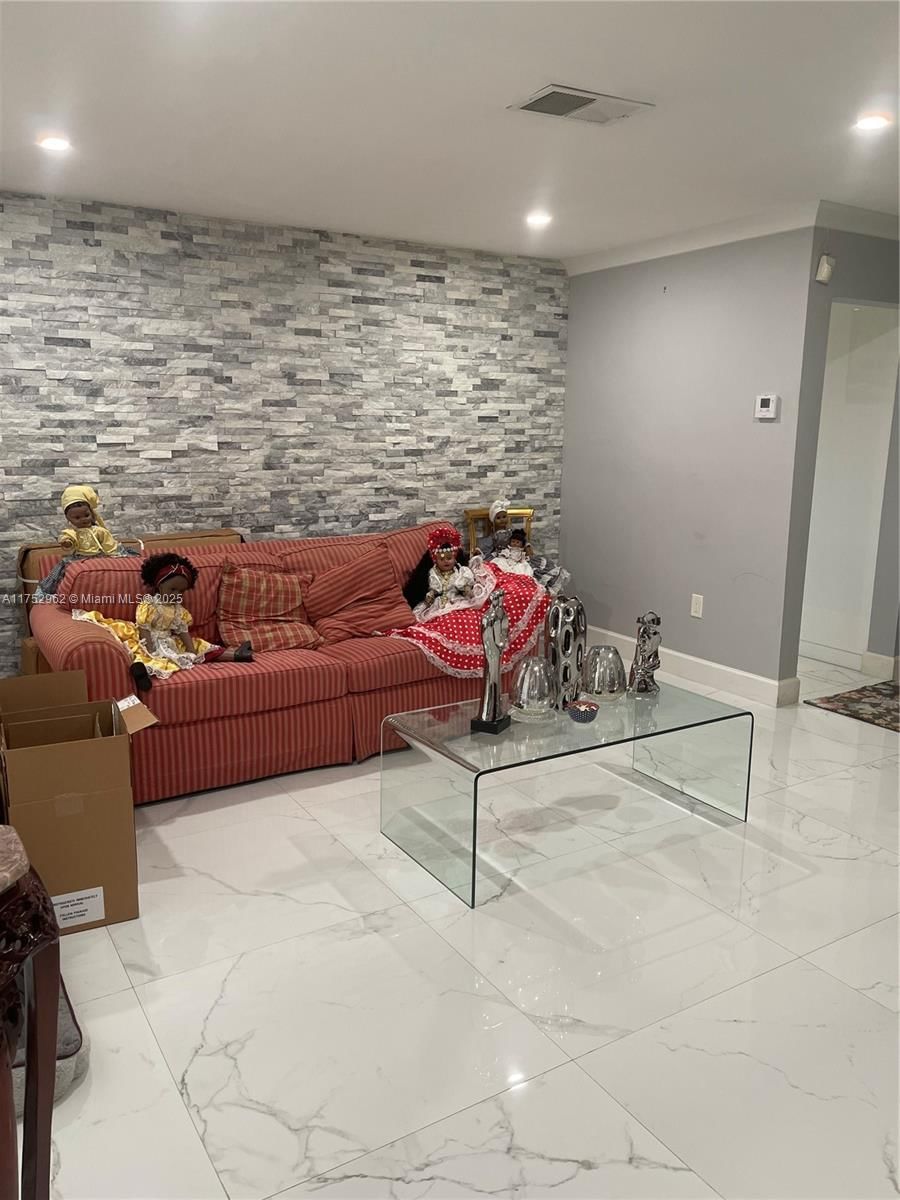 Real estate property located at 7921 Dilido Blvd, Broward, Miramar Park Third Add, Miramar, FL