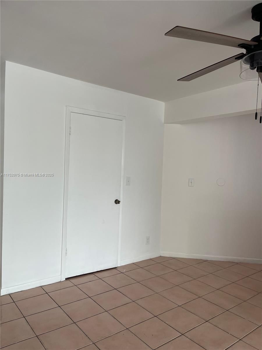 Real estate property located at 210 Lake Pointe Dr #203, Broward, Lake Pointe Condominium N, Oakland Park, FL