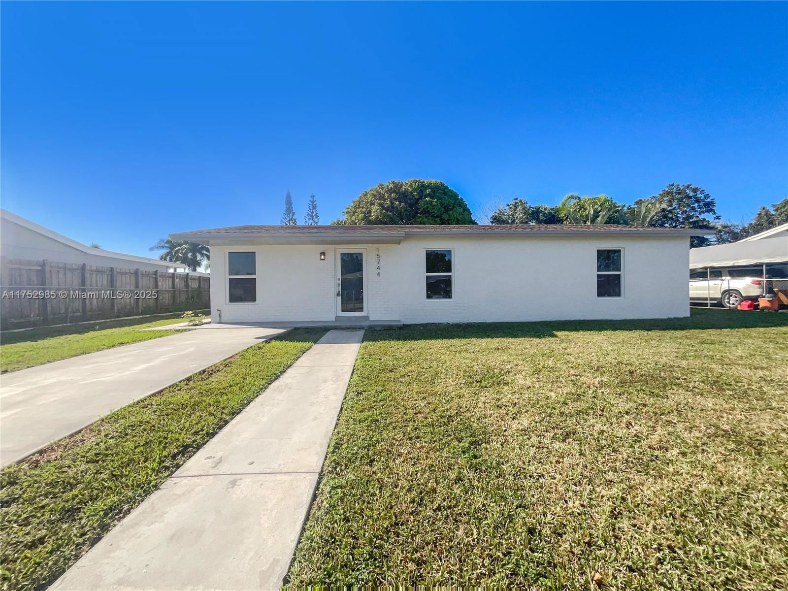 Real estate property located at 15744 304th Ter, Miami-dade, Knollwood Manor, Homestead, FL