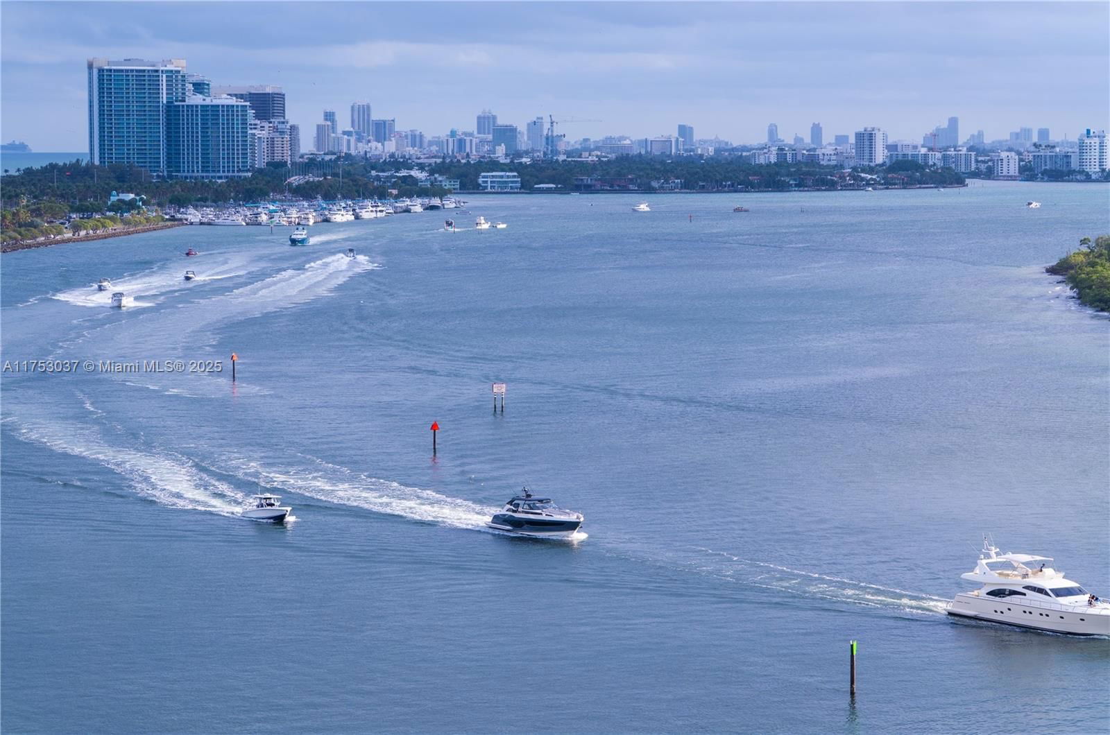 Real estate property located at 500 Bayview Dr #1120, Miami-dade, Arlen House West Condo, Sunny Isles Beach, FL