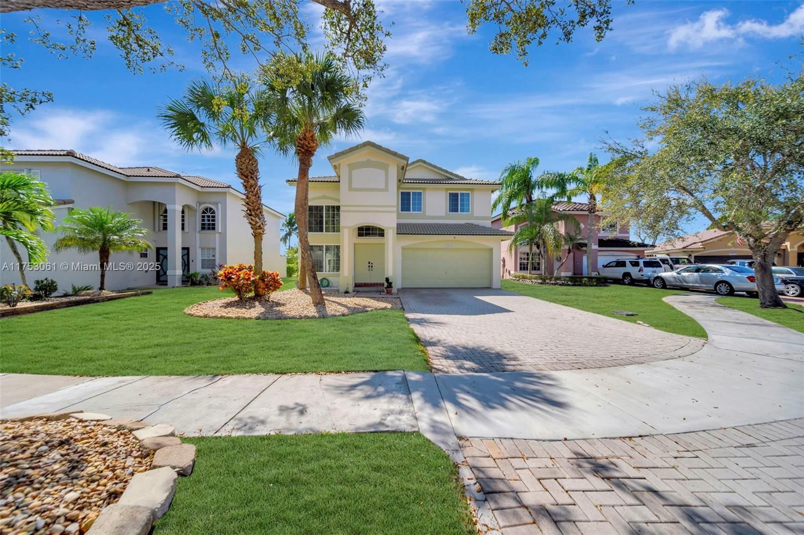 Real estate property located at 20358 3rd St, Broward, Crystal Pointe, Pembroke Pines, FL