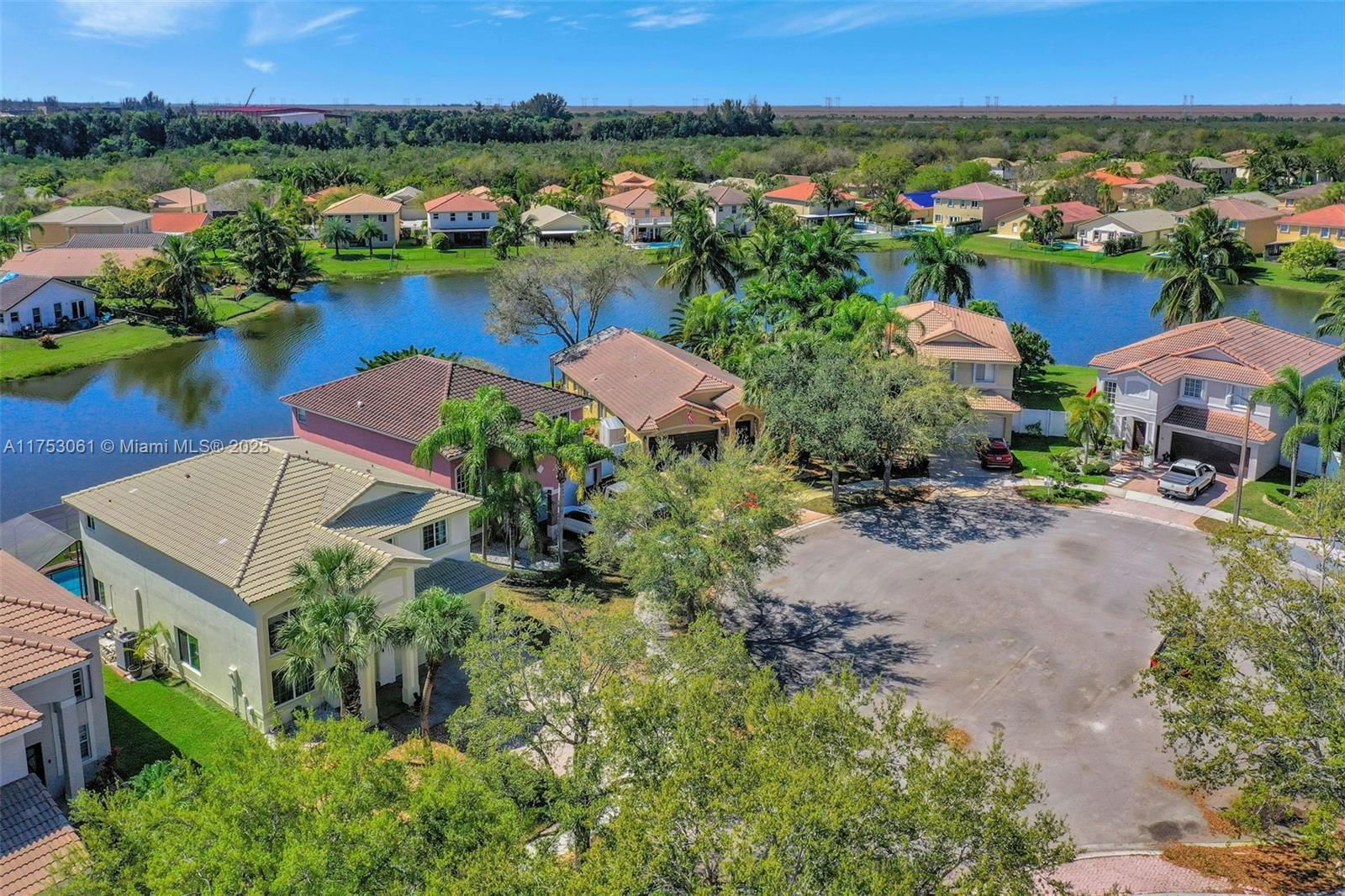 Real estate property located at 20358 3rd St, Broward, Crystal Pointe, Pembroke Pines, FL