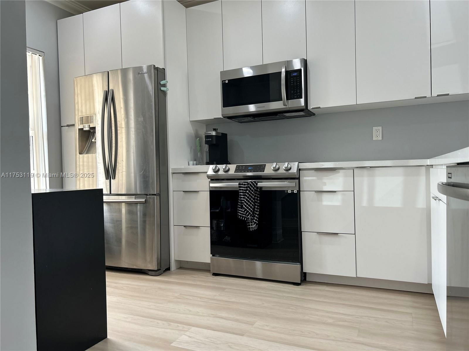 Real estate property located at 12203 6th St #12203, Broward, Nasher Plat, Pembroke Pines, FL