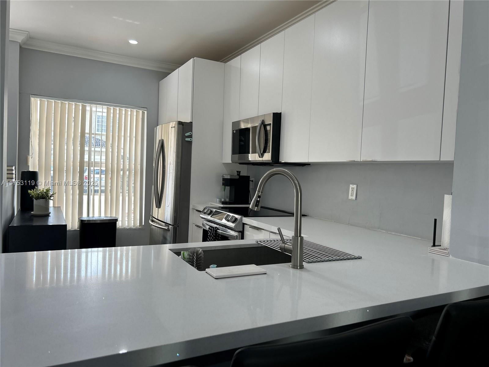 Real estate property located at 12203 6th St #12203, Broward, Nasher Plat, Pembroke Pines, FL