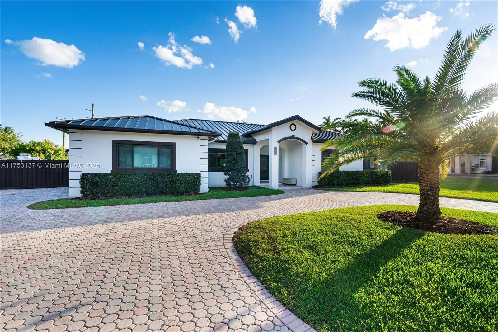 Real estate property located at 8200 187th St, Miami-dade, Hitchens Estates, Cutler Bay, FL