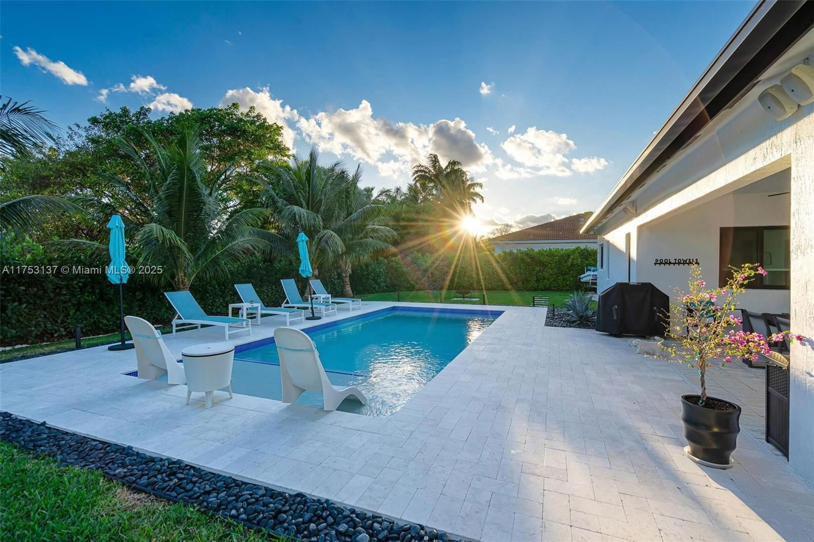 Real estate property located at 8200 187th St, Miami-dade, Hitchens Estates, Cutler Bay, FL