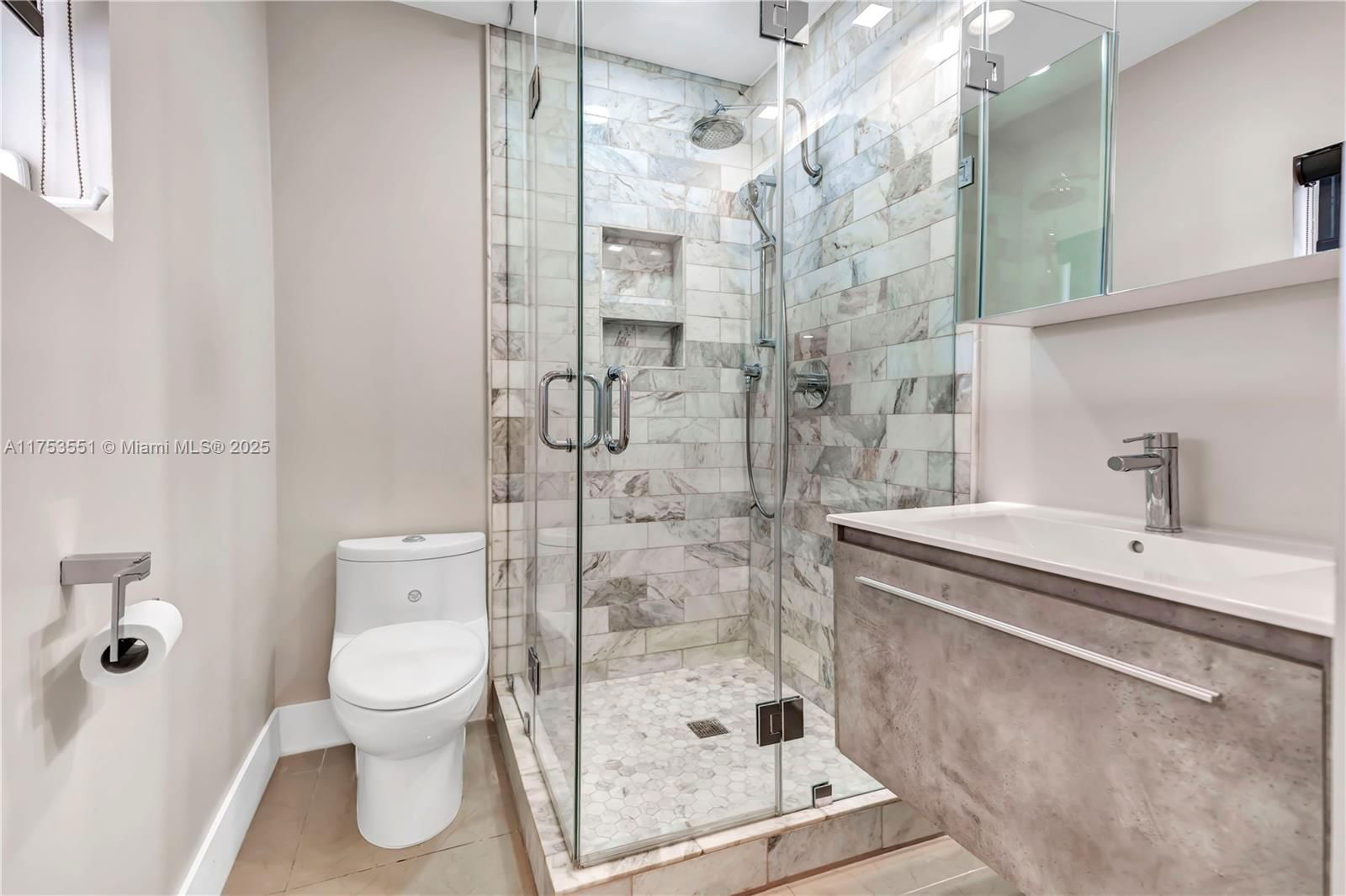 Real estate property located at 913 6th St, Broward, Gulfstream Estates, Hallandale Beach, FL