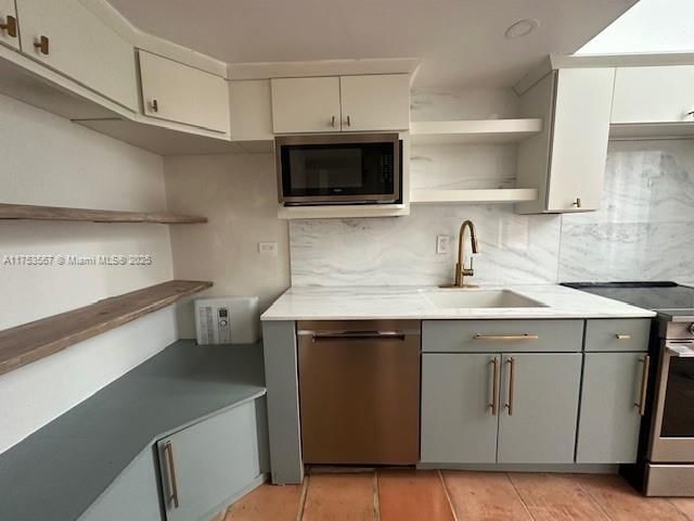 Real estate property located at 2801 Florida Ave #214, Miami-dade, Grove Square Condo, Miami, FL