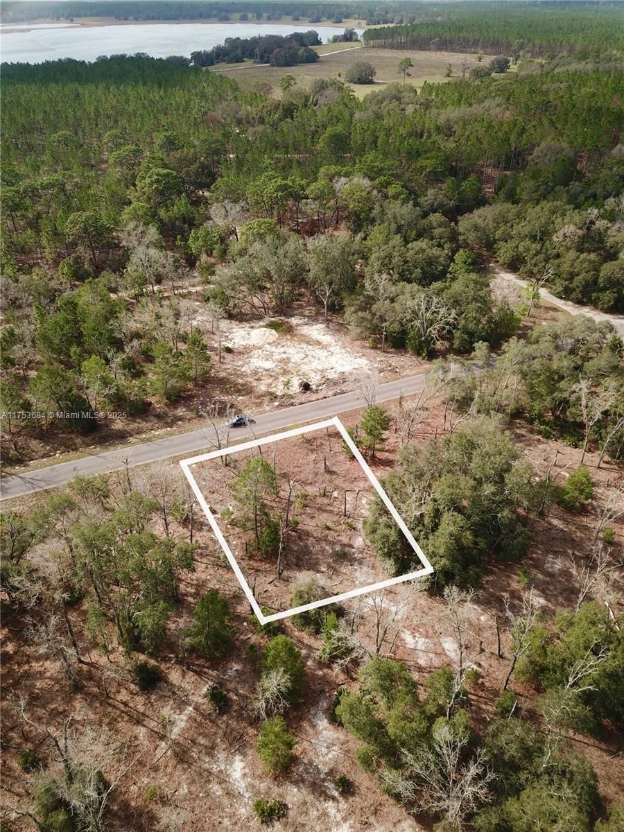 Real estate property located at Bay Track Court, Marion, Other Geographic Area (out Of Area Only), Other City - In The State Of Florida, FL