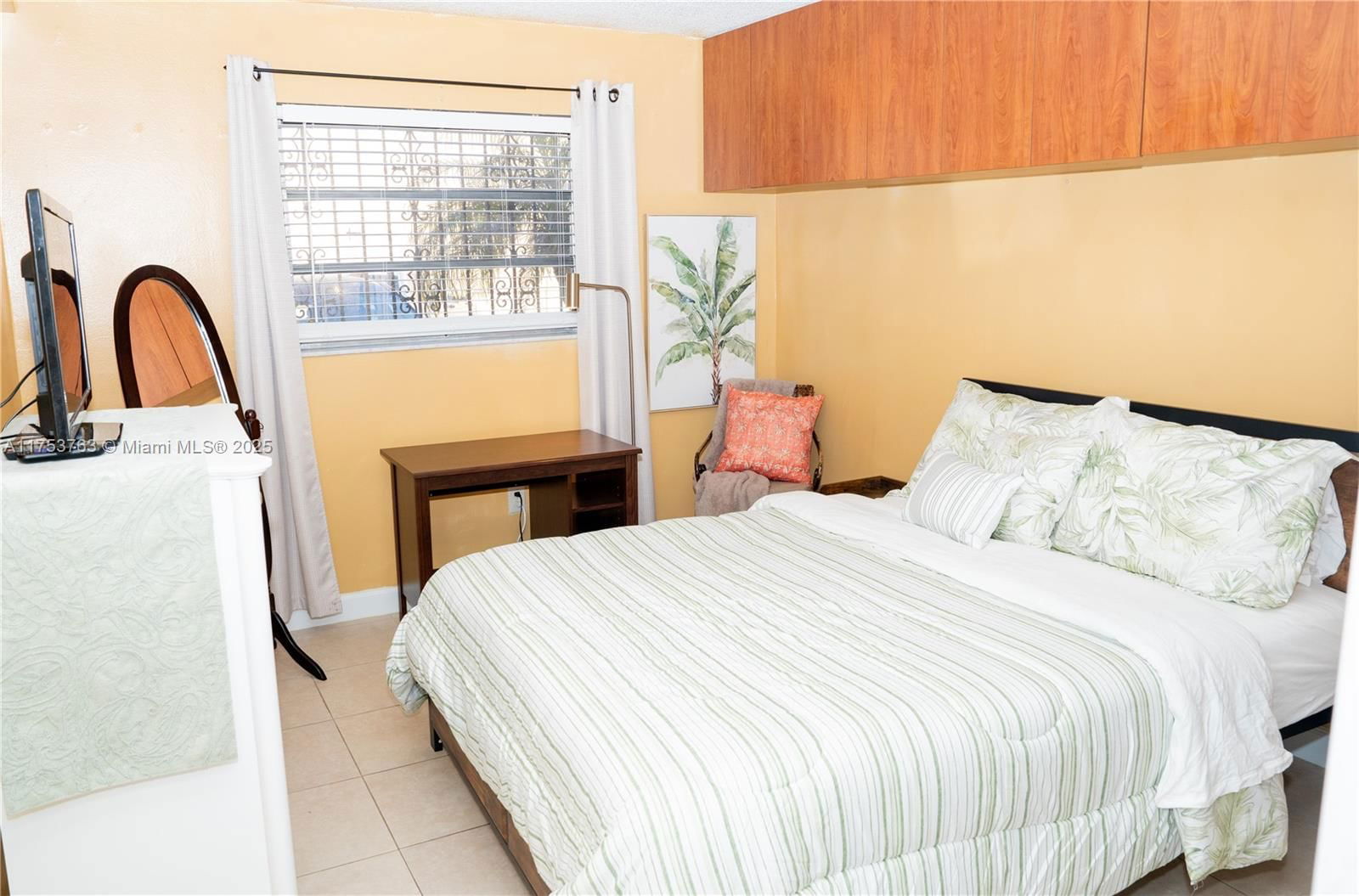 Real estate property located at 4050 135th St #8-9, Miami-dade, Villa Biscaya Jardines Co, Opa-Locka, FL
