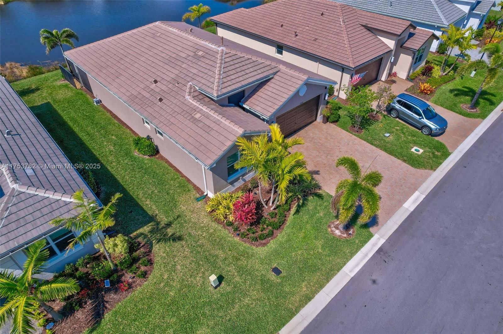 Real estate property located at 11808 Silverlake Falls Dr, St Lucie, Riverland Parcel C - Plat, Port St. Lucie, FL