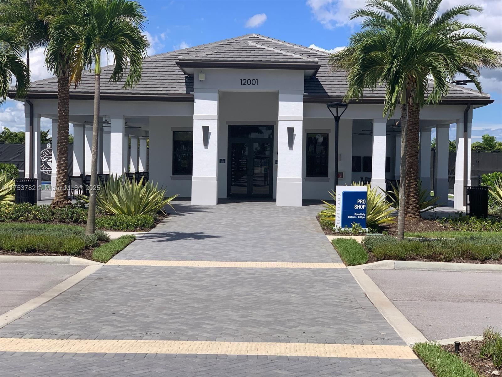 Real estate property located at 11808 Silverlake Falls Dr, St Lucie, Riverland Parcel C - Plat, Port St. Lucie, FL