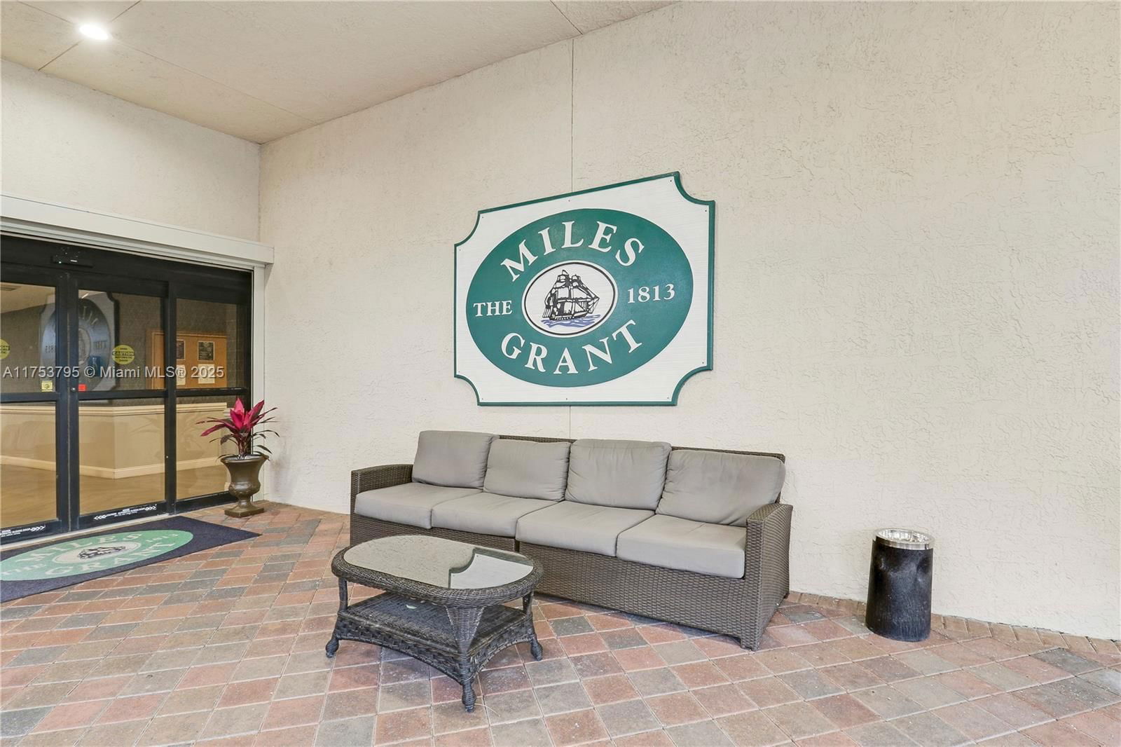 Real estate property located at 5313 Miles Grant Rd #206, Martin, Miles Grant Condo, Stuart, FL