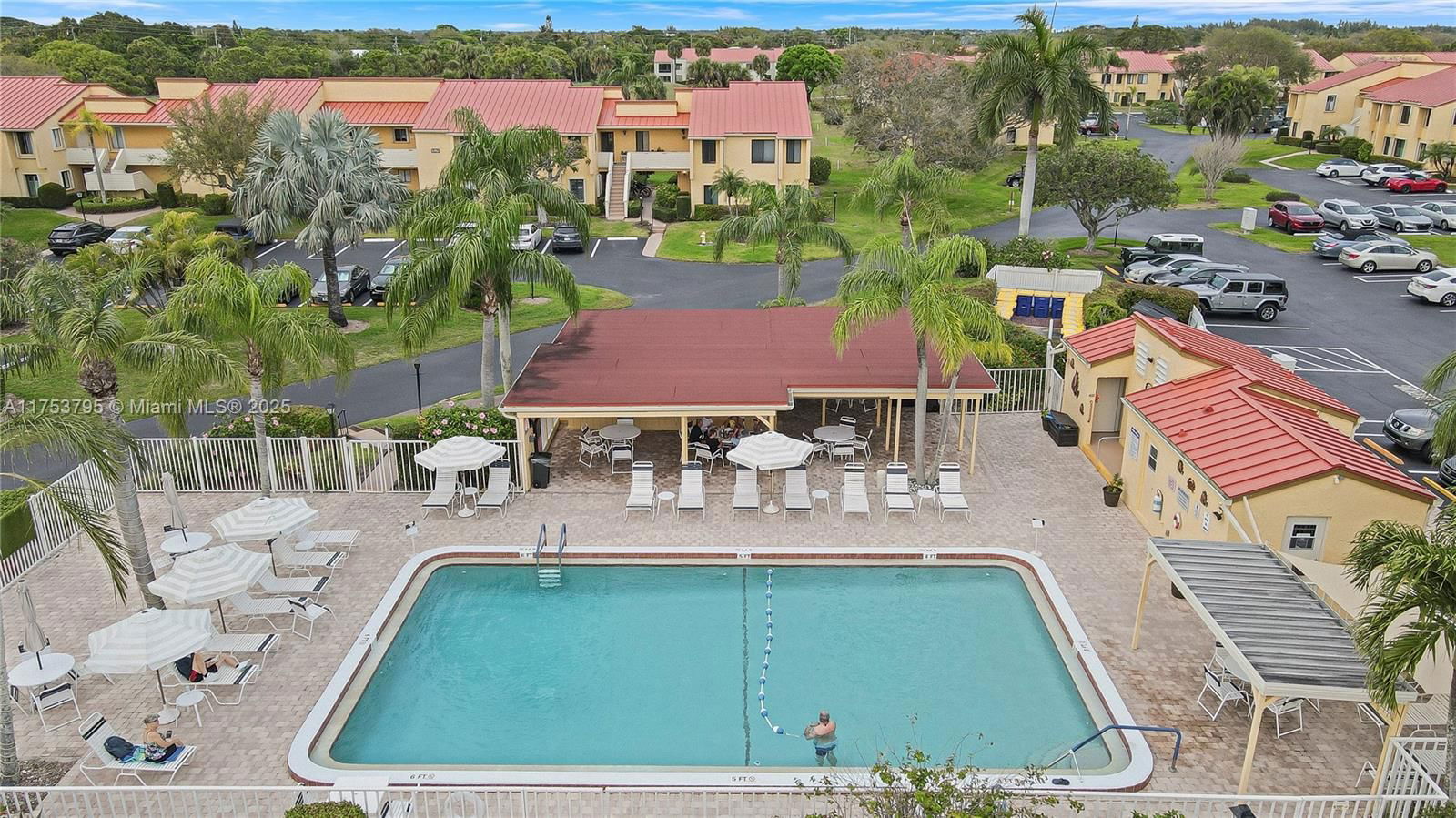 Real estate property located at 5313 Miles Grant Rd #206, Martin, Miles Grant Condo, Stuart, FL