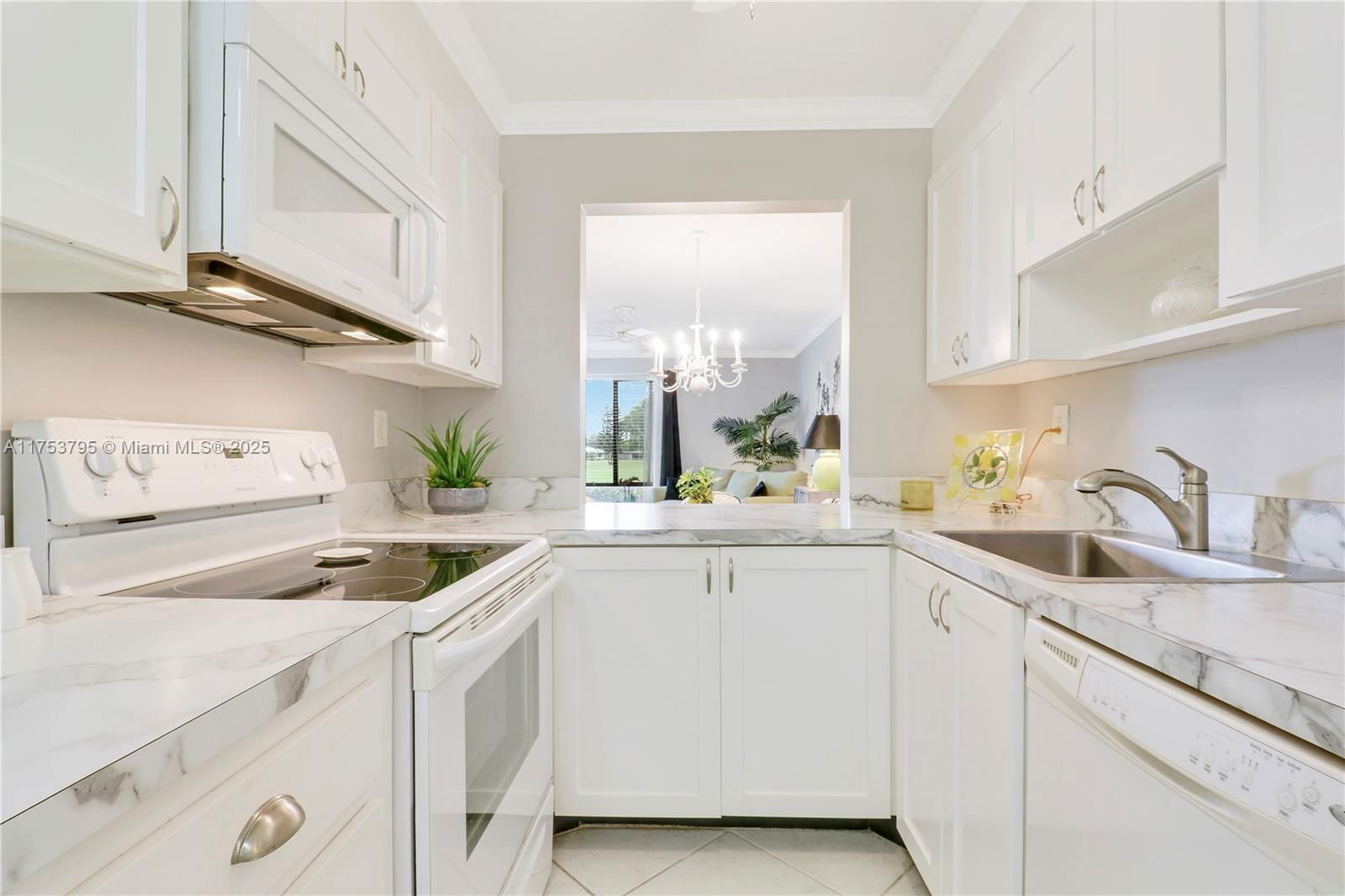Real estate property located at 5313 Miles Grant Rd #206, Martin, Miles Grant Condo, Stuart, FL