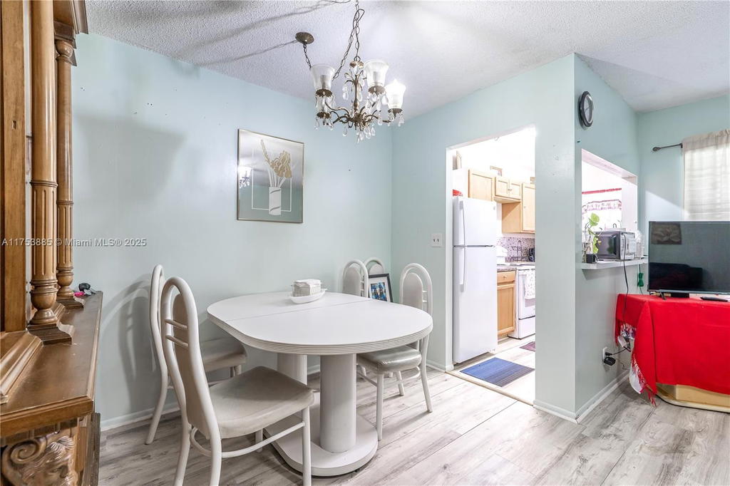 Real estate property located at 5300 Washington St I308, Broward, Beverly Hills Condo Numbe, Hollywood, FL