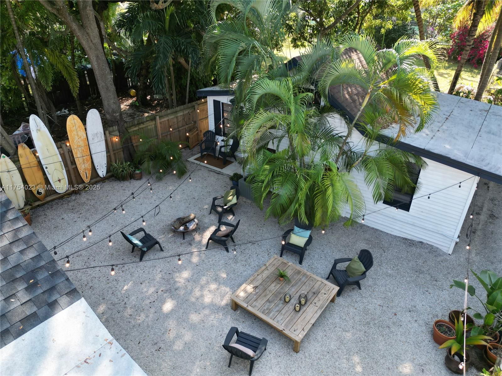Real estate property located at 3180 Plaza St, Miami-dade, Carters Addn To Coconut G, Miami, FL