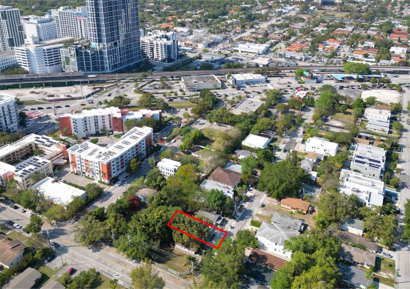 Real estate property located at 3180 Plaza St, Miami-dade, Carters Addn To Coconut G, Miami, FL