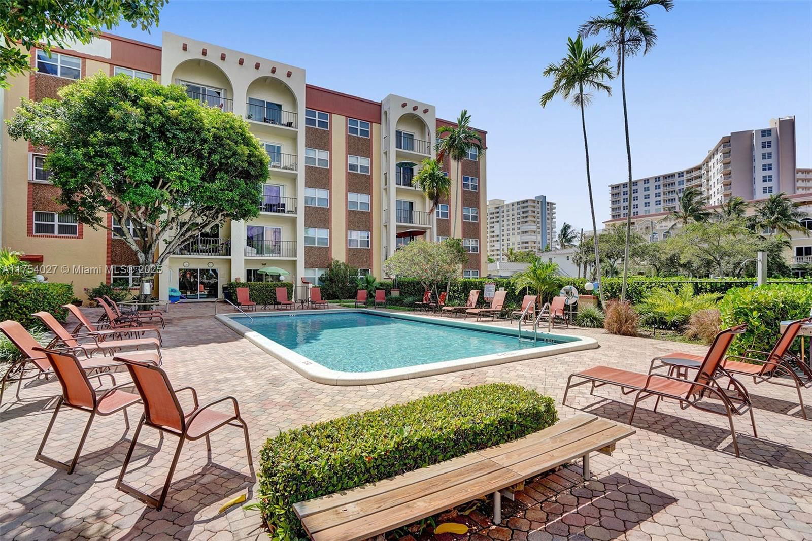 Real estate property located at 400 Riverside Dr #201, Broward, Lado Del Rio Condo, Pompano Beach, FL