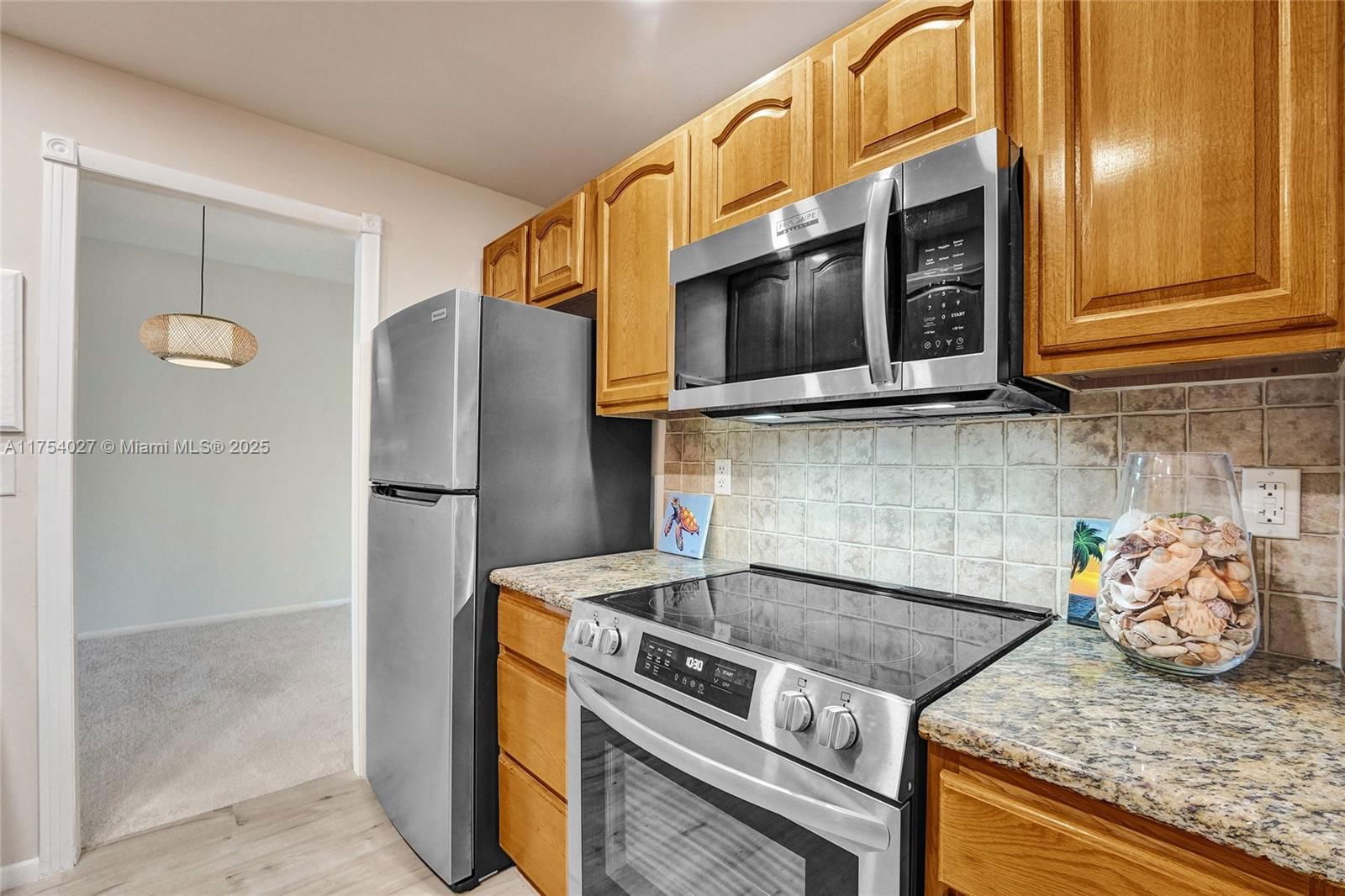 Real estate property located at 400 Riverside Dr #201, Broward, Lado Del Rio Condo, Pompano Beach, FL