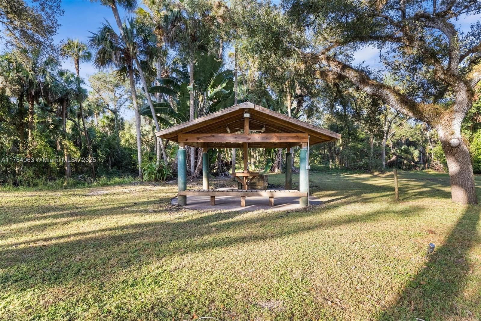 Real estate property located at 14501 HAL CT, Lee, Buckingham, Fort Myers, FL