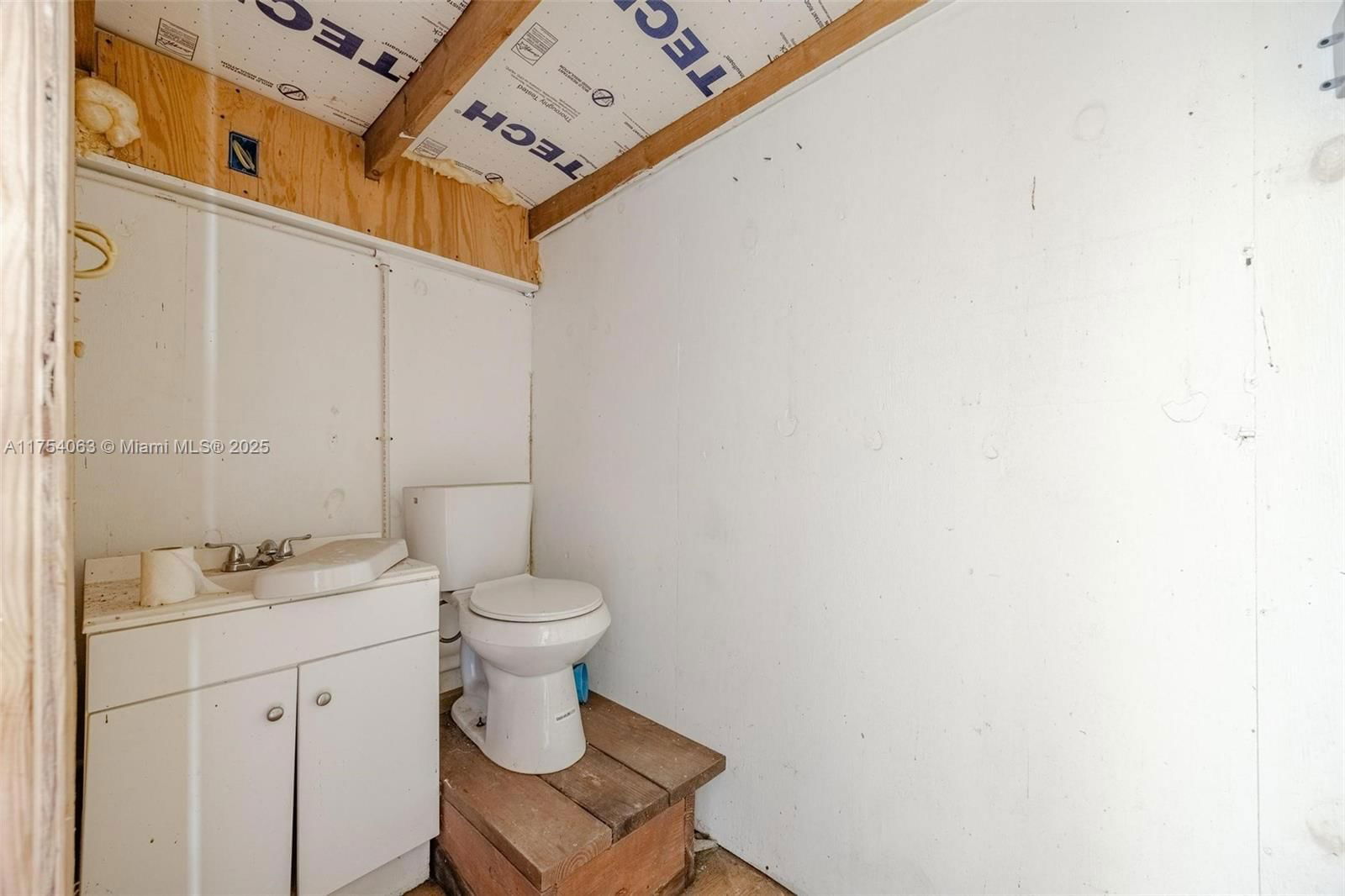 Real estate property located at 14501 HAL CT, Lee, Buckingham, Fort Myers, FL