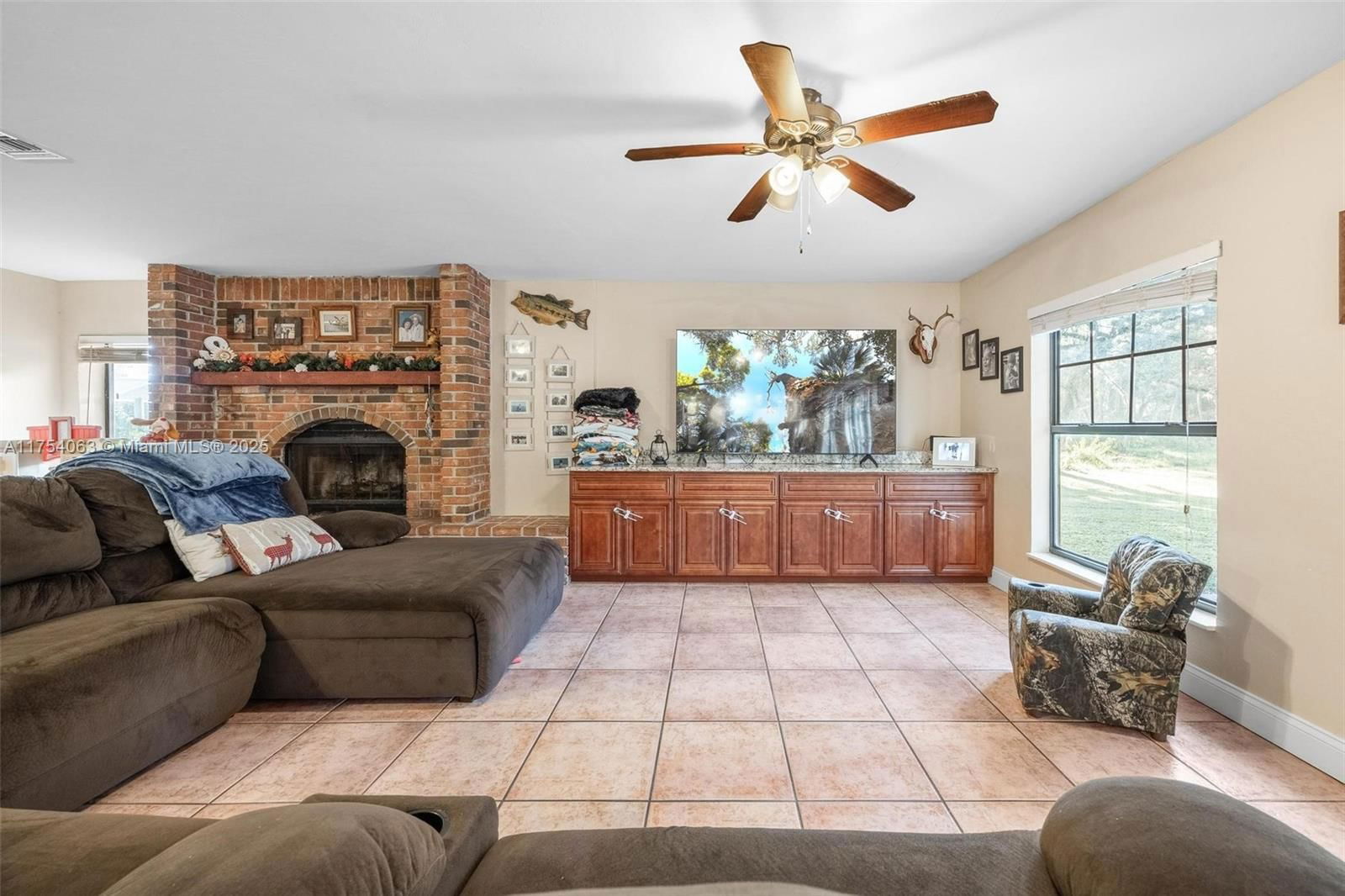 Real estate property located at 14501 HAL CT, Lee, Buckingham, Fort Myers, FL