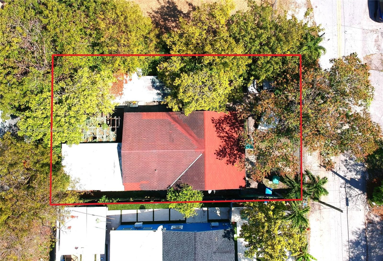 Real estate property located at 5 60th Ter, Miami-dade, North Rockmoor Track, Miami, FL