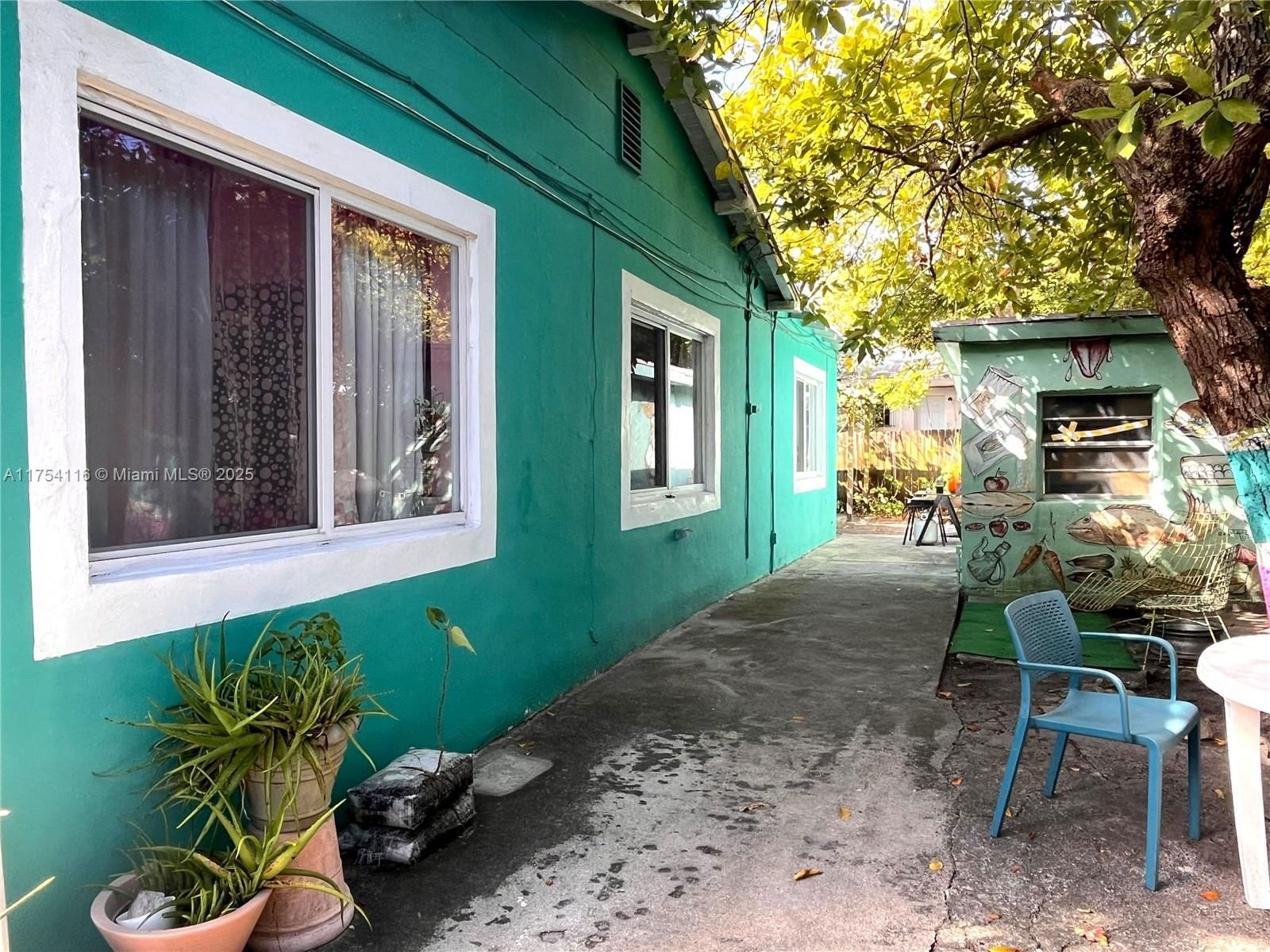 Real estate property located at 5 60th Ter, Miami-dade, North Rockmoor Track, Miami, FL