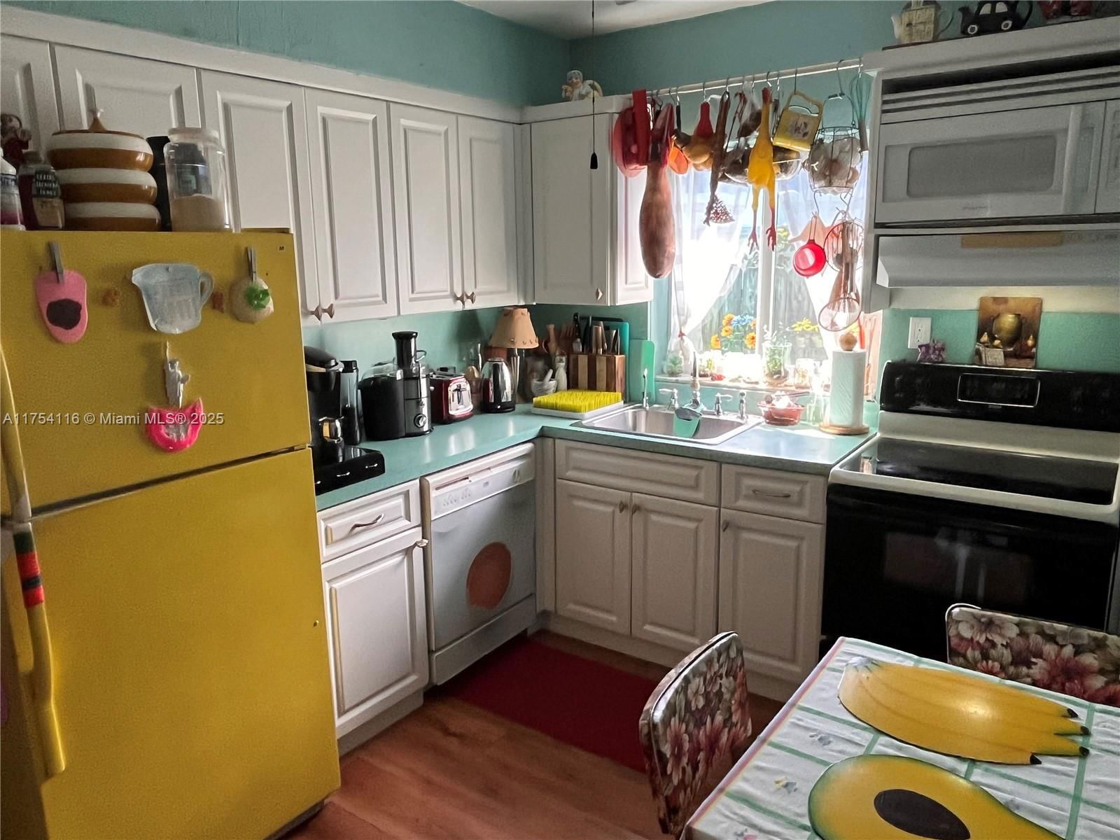 Real estate property located at 5 60th Ter, Miami-dade, North Rockmoor Track, Miami, FL