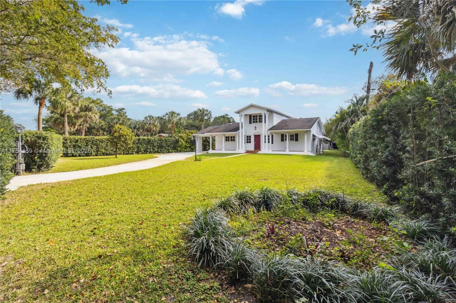 Real estate property located at 740 Country Club Cir, Broward, Country Club Estates Unit, Plantation, FL
