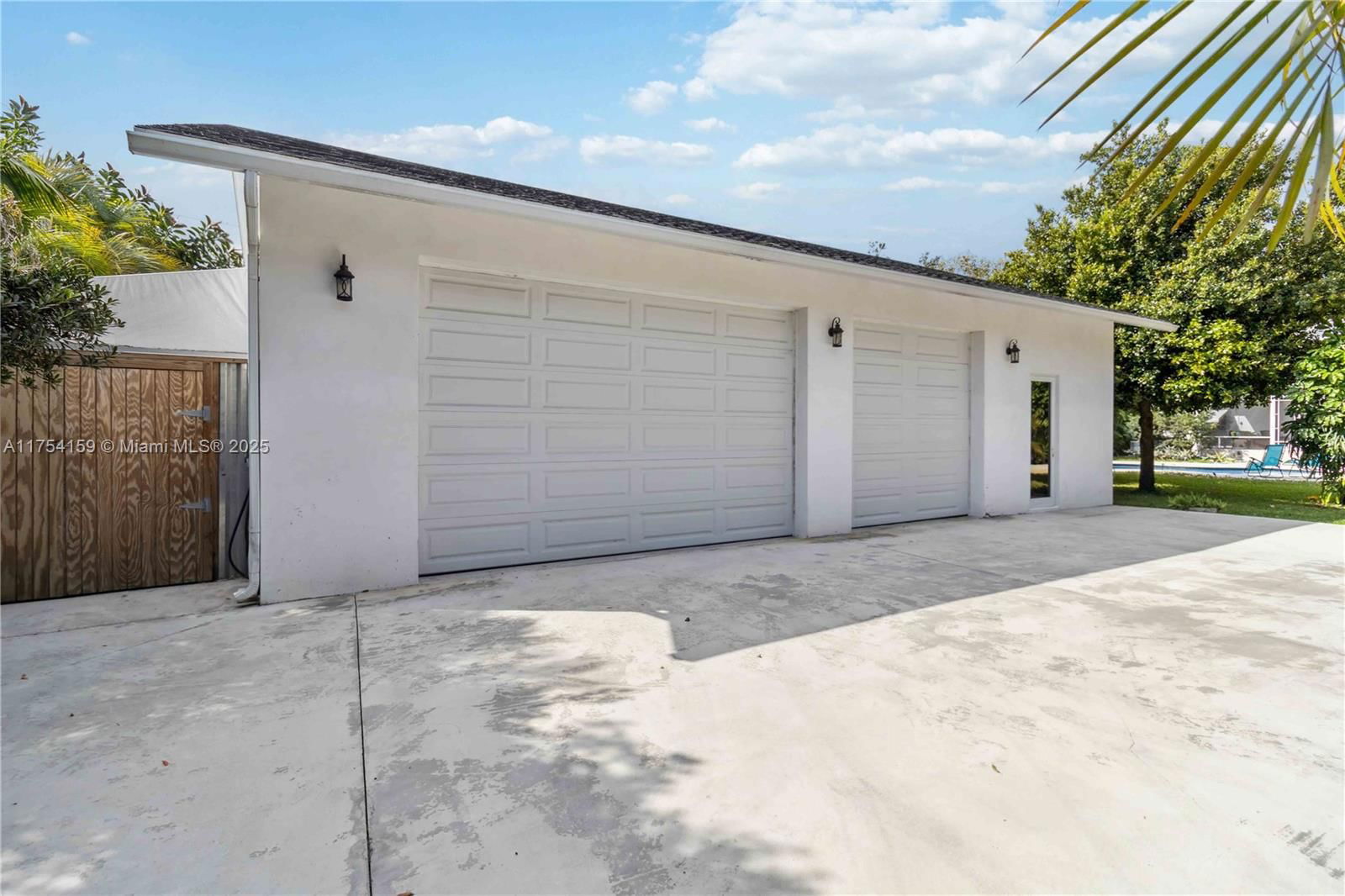 Real estate property located at 740 Country Club Cir, Broward, Country Club Estates Unit, Plantation, FL