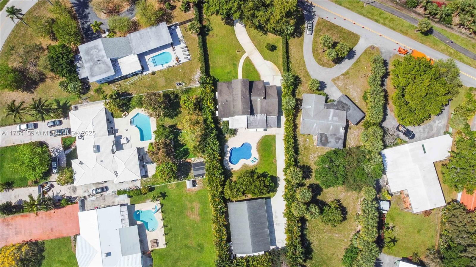 Real estate property located at 740 Country Club Cir, Broward, Country Club Estates Unit, Plantation, FL
