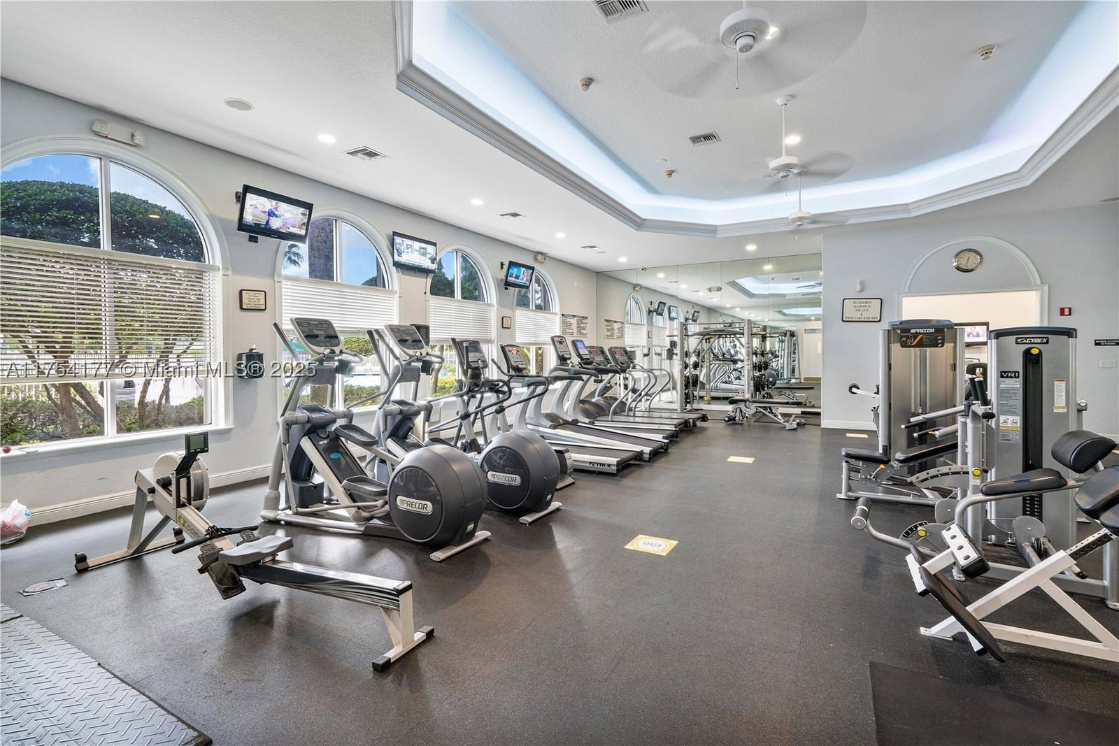 Real estate property located at 7546 18th Dr, Broward, Walnut Creek Replat No 1, Pembroke Pines, FL