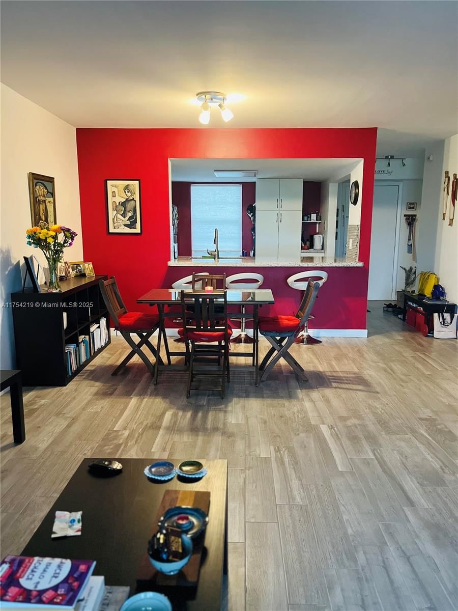 Real estate property located at 415 11th Ter #205, Broward, Meadowbrook Lakes Condo, Dania Beach, FL