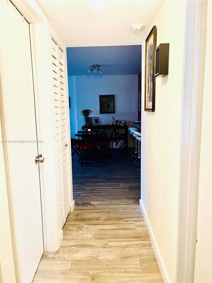 Real estate property located at 415 11th Ter #205, Broward, Meadowbrook Lakes Condo, Dania Beach, FL