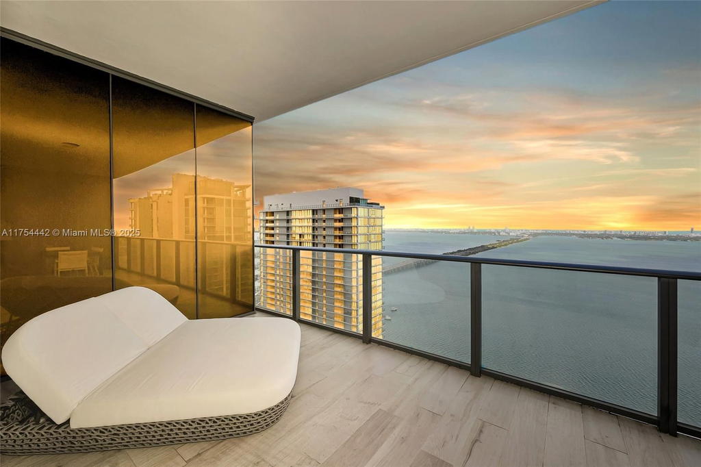 Real estate property located at 480 31st St #4805, Miami-dade, Gran Paraiso Condo, Miami, FL