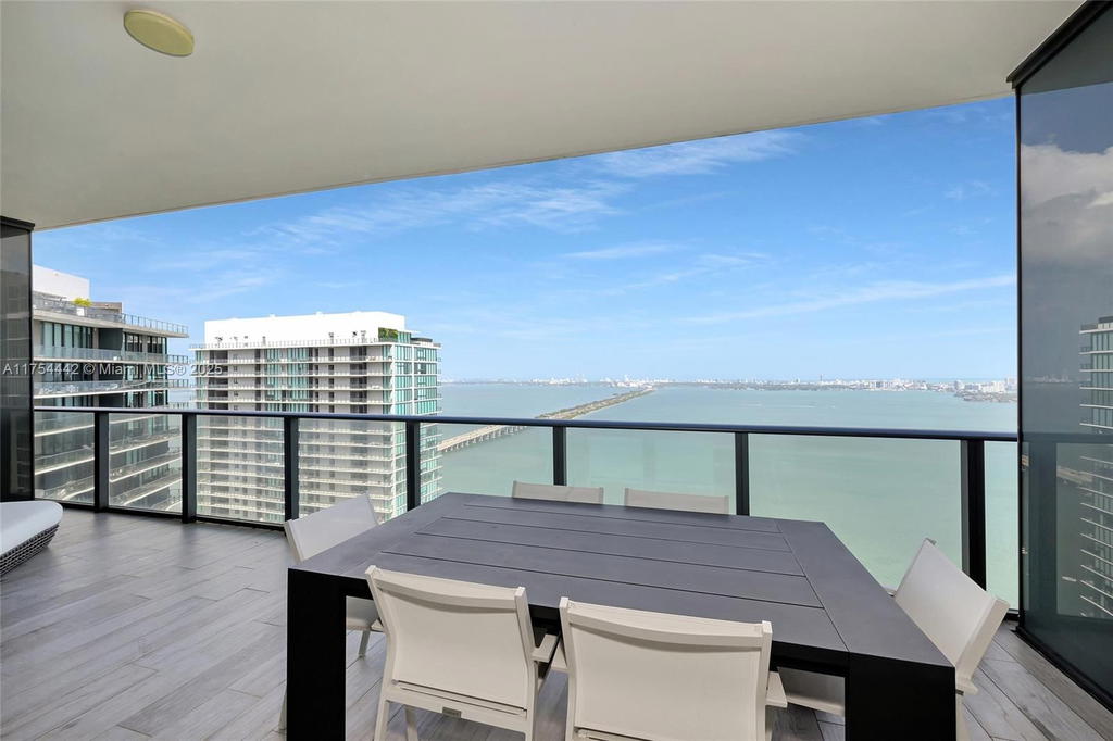 Real estate property located at 480 31st St #4805, Miami-dade, Gran Paraiso Condo, Miami, FL