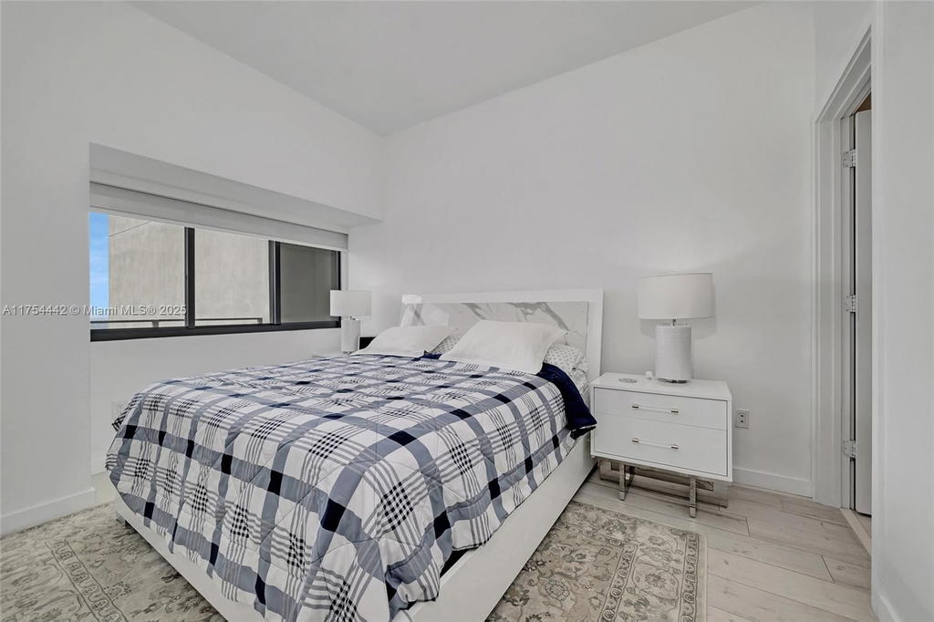 Real estate property located at 480 31st St #4805, Miami-dade, Gran Paraiso Condo, Miami, FL