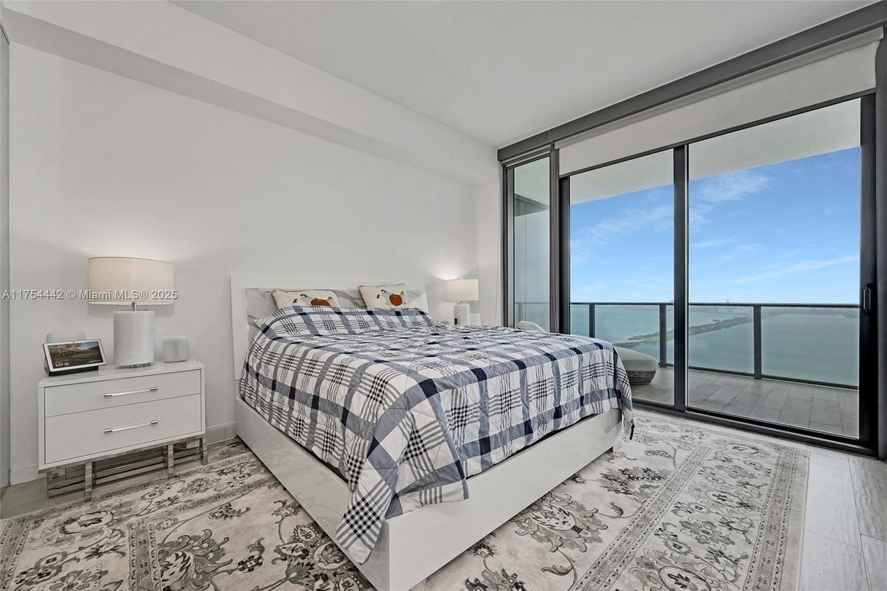 Real estate property located at 480 31st St #4805, Miami-dade, Gran Paraiso Condo, Miami, FL