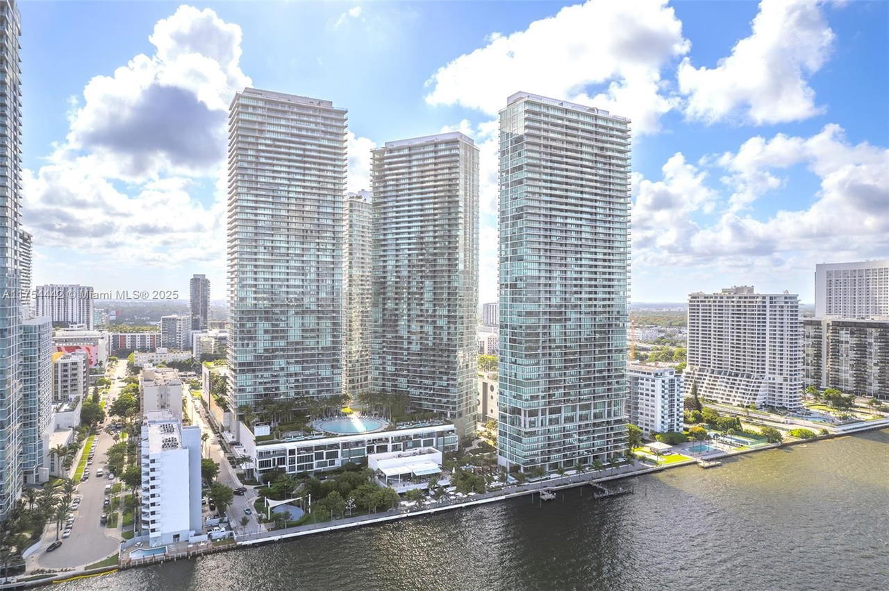 Real estate property located at 480 31st St #4805, Miami-dade, Gran Paraiso Condo, Miami, FL