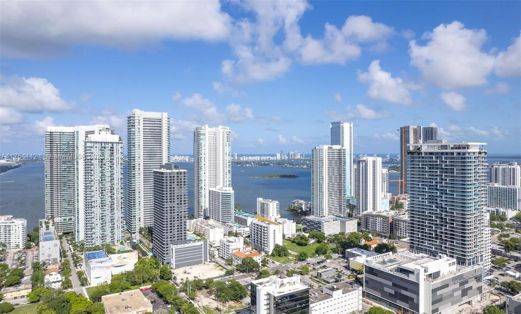 Real estate property located at 480 31st St #4805, Miami-dade, Gran Paraiso Condo, Miami, FL