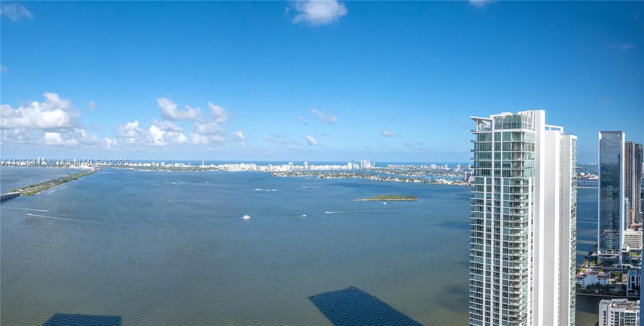 Real estate property located at 480 31st St #4805, Miami-dade, Gran Paraiso Condo, Miami, FL