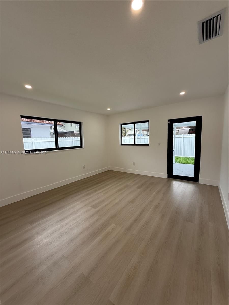 Real estate property located at 961 39th Pl, Miami-dade, Mango Hill Replat, Hialeah, FL